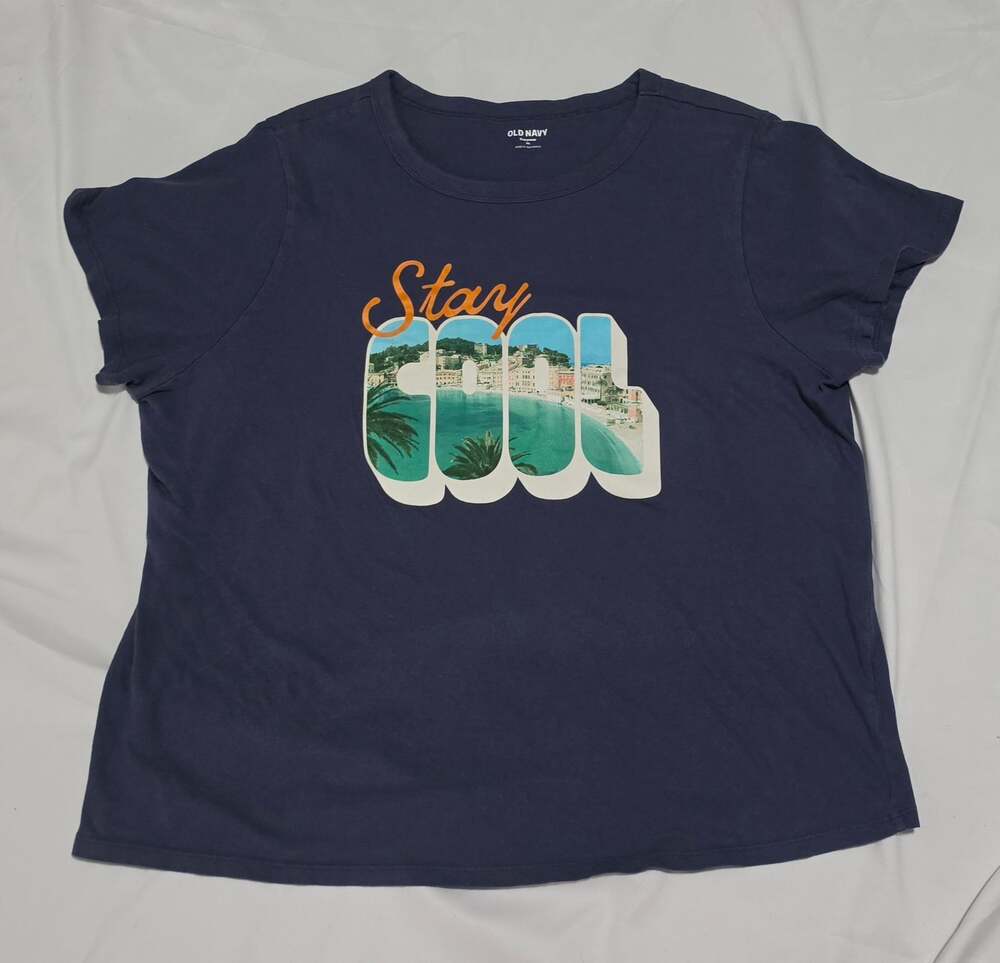 Old Navy EveryWear Stay Cool Tropical Landscape Graphic T-Shirt